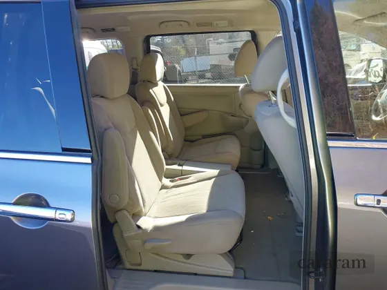 2017 Nissan Quest SV