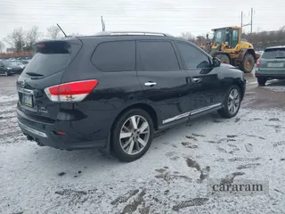 2015 Nissan Pathfinder SV