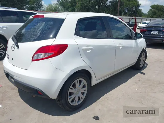 2014 Mazda 2 Sport