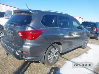 2017 Nissan Pathfinder SV