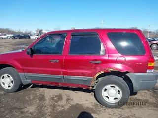 2004 Ford Escape XLS