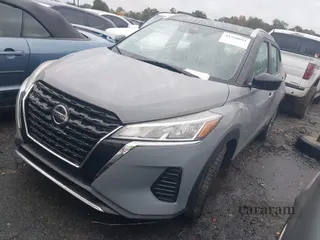 2022 Nissan Kicks SV