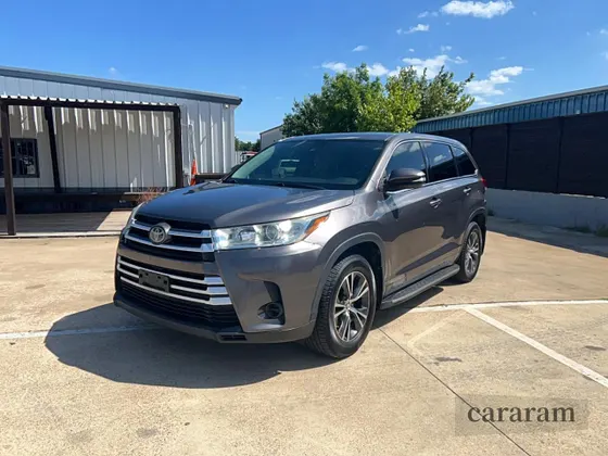 2017 Toyota Highlander LE