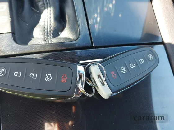 2019 Ford Taurus SHO