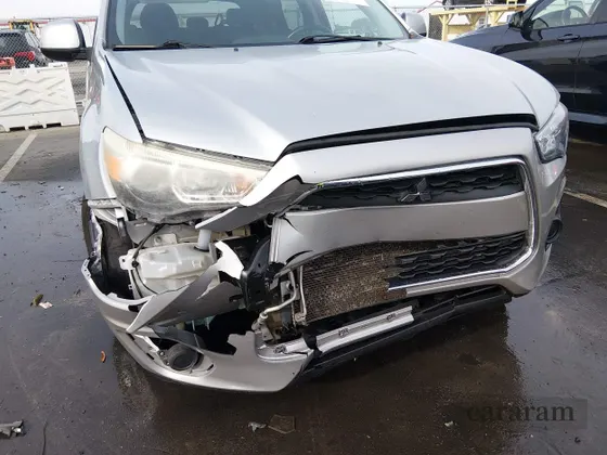 2014 Mitsubishi Outlander ES