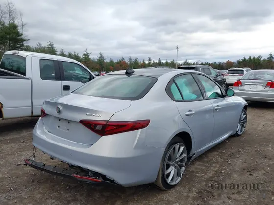 2022 Alfa Romeo Giulia Ti