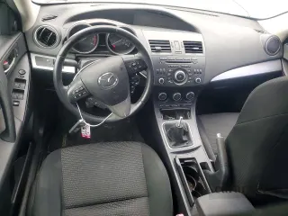 2013 Mazda 3 i Touring