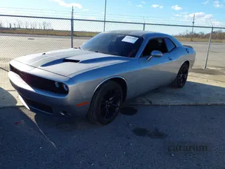 2017 Dodge Challenger SXT Plus