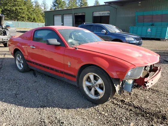 2008 Ford Mustang Deluxe