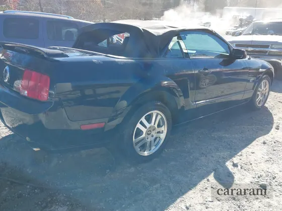 2006 Ford Mustang GT Deluxe