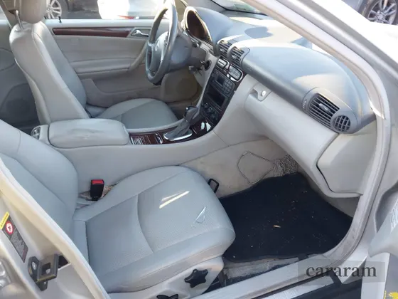 2003 Mercedes-Benz C 240