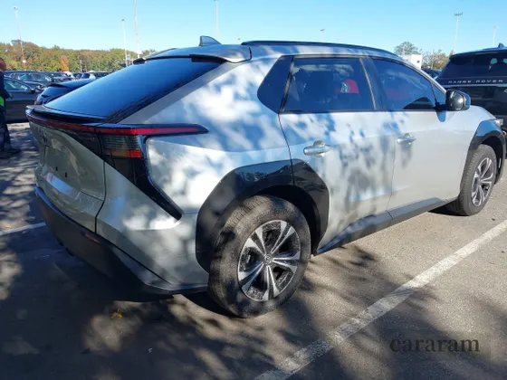 2025 Toyota bZ4X XLE