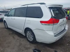 2014 Toyota Sienna XLE