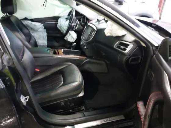 2016 Maserati Ghibli S