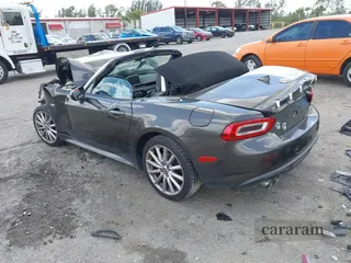 2019 FIAT 124 Spider Lusso