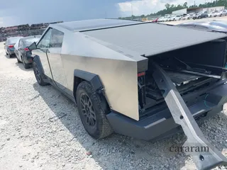 2024 Tesla Cybertruck