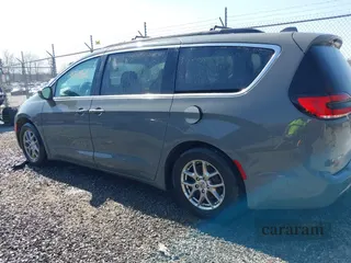2021 Chrysler Pacifica Touring