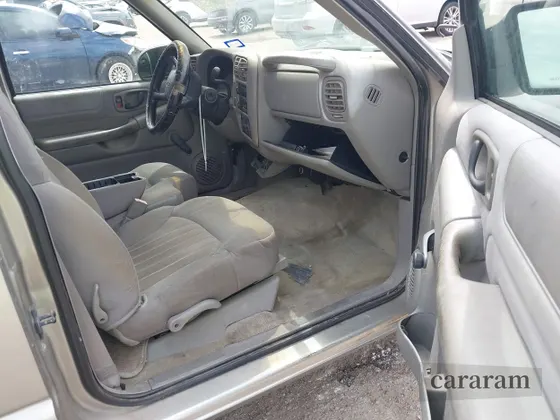 2003 Chevrolet S-10 LS