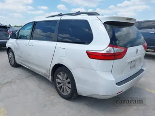 2015 Toyota Sienna LE