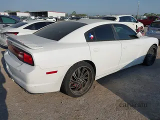 2014 Dodge Charger SE