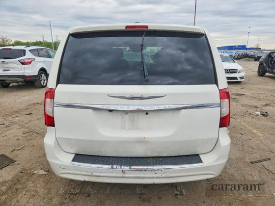2013 Chrysler Town & Country Touring