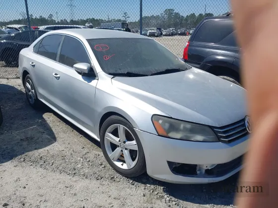 2012 Volkswagen Passat SE