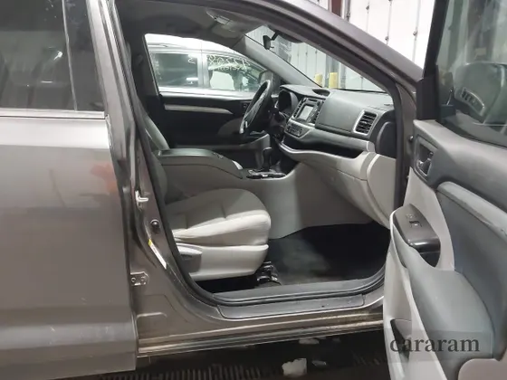 2019 Toyota Highlander LE Plus