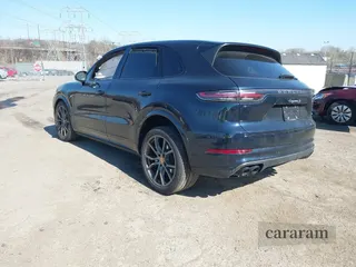 2020 Porsche Cayenne S