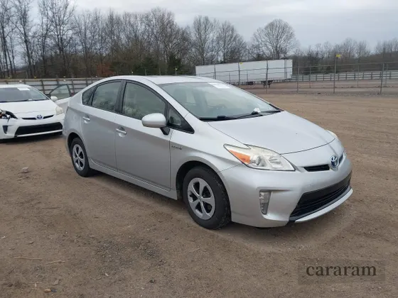 2013 Toyota Prius Three