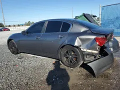 2015 Infiniti Q40