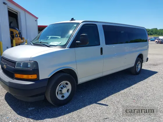 2019 Chevrolet Express Passenger LS