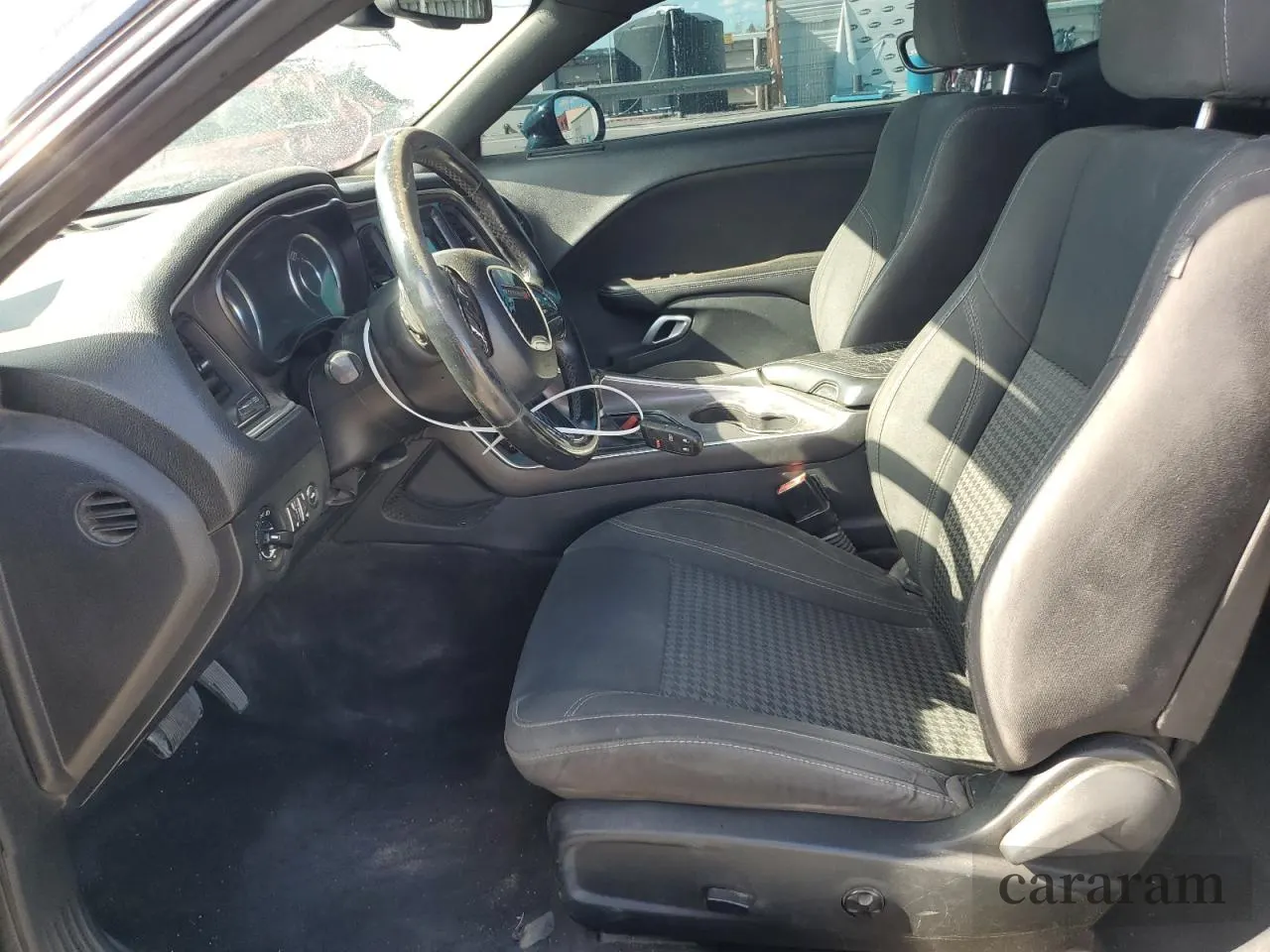 2016 Dodge Challenger SXT