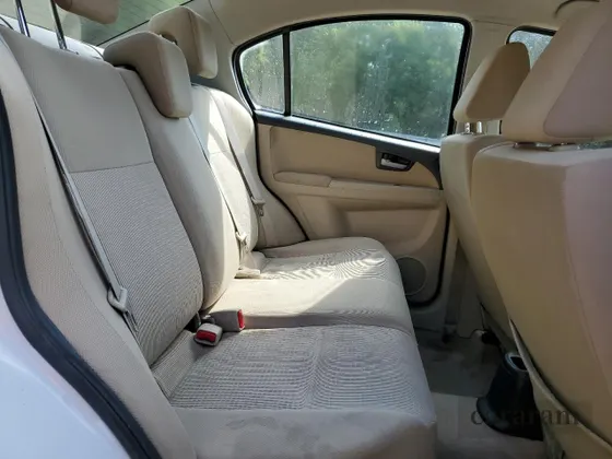 2010 Suzuki SX4 LE