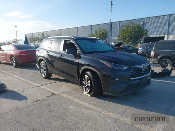 2024 Toyota Highlander Platinum