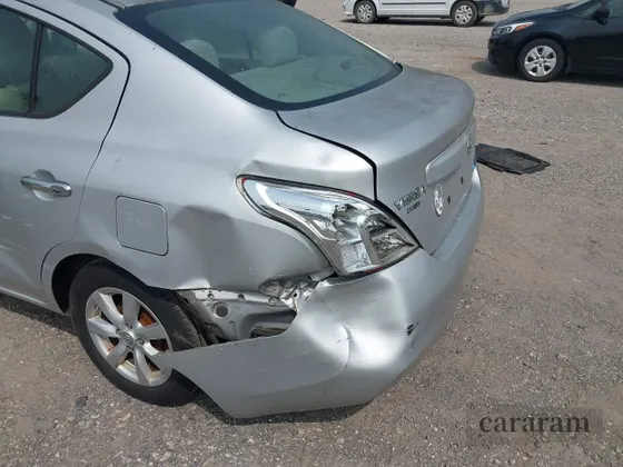 2012 Nissan Versa SV