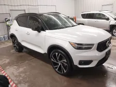 2021 Volvo XC40 R-Design