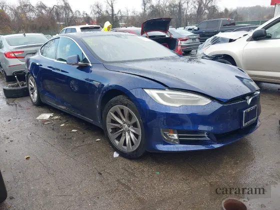 2016 Tesla Model S 90D