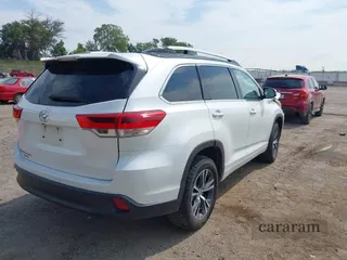 2017 Toyota Highlander LE