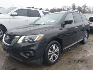 2020 Nissan Pathfinder S