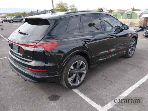 2024 Audi Q4 e-tron Premium