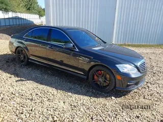 2011 Mercedes-Benz S 63 AMG