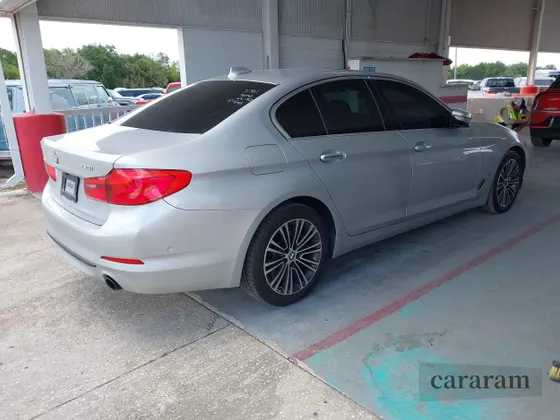 2017 BMW 5 Series 530i