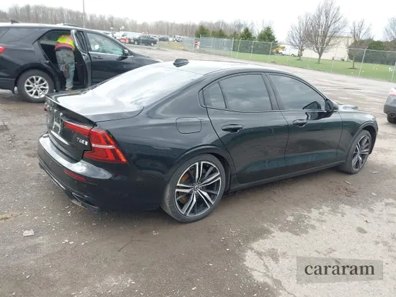 2019 Volvo S60 R-Design