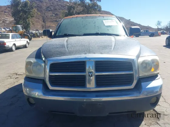 2005 Dodge Dakota SLT