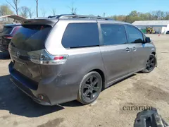 2015 Toyota Sienna SE