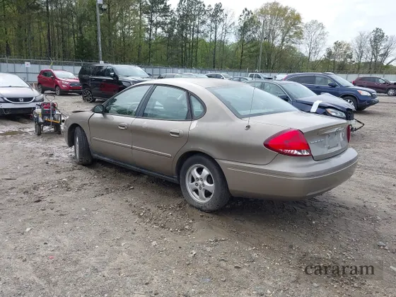 2004 Ford Taurus SE