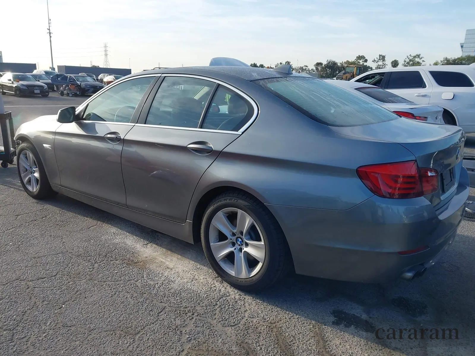 2011 BMW 5 Series 528i
