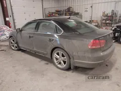 2015 Volkswagen Passat SEL Premium