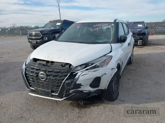 2021 Nissan Kicks S