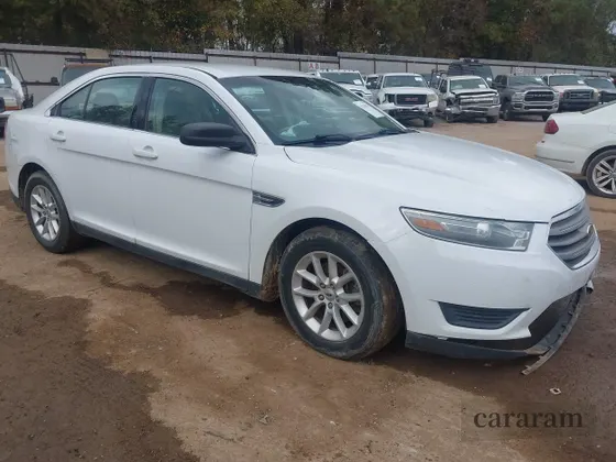 2013 Ford Taurus SE